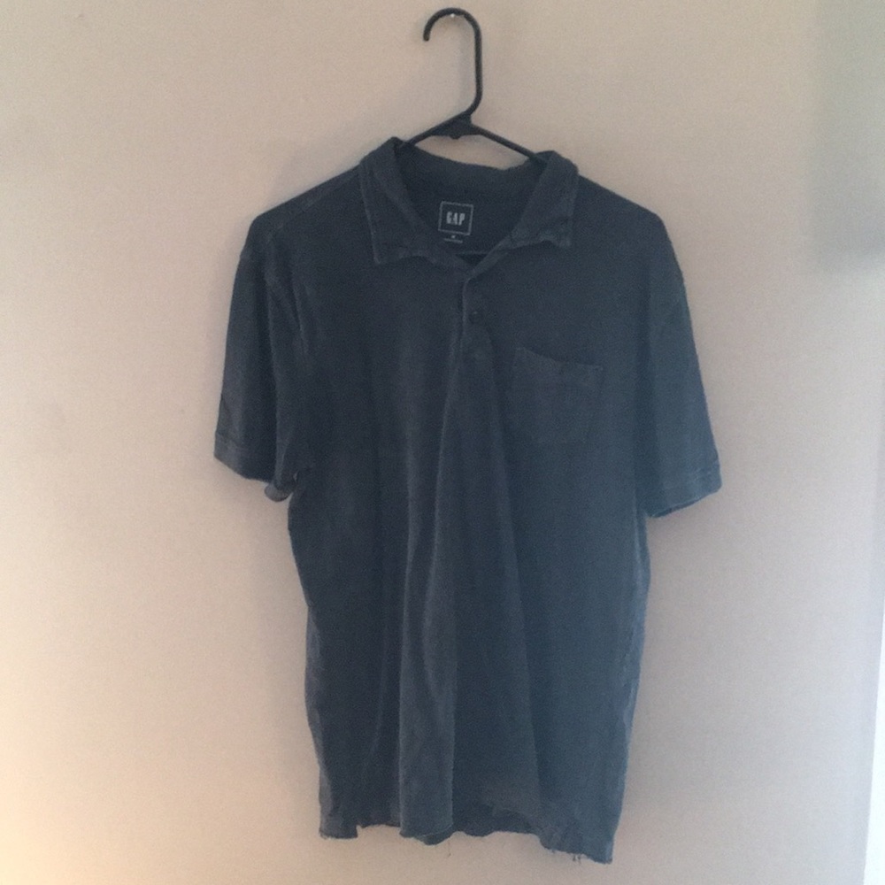 GAP Distressed Polo Medium Gray. Chest pocket